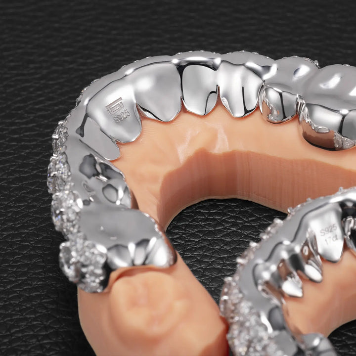 50 Pointer Stone On Center Moissanite Diamond Grillz