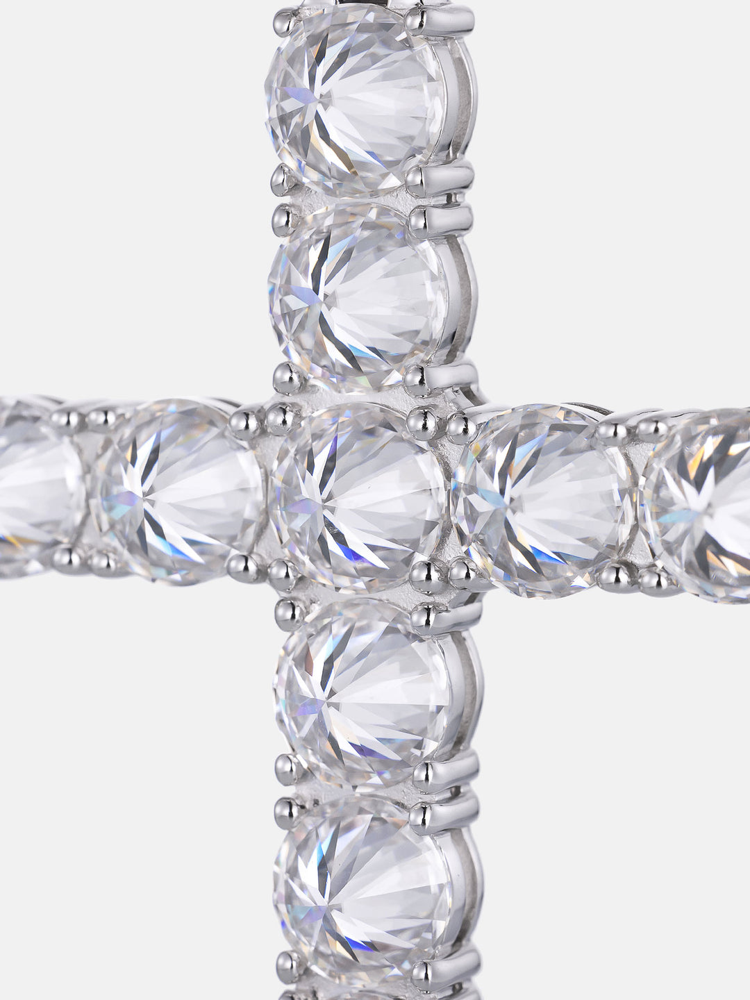 13CT Reverse Set Moissanite Cross Pendant