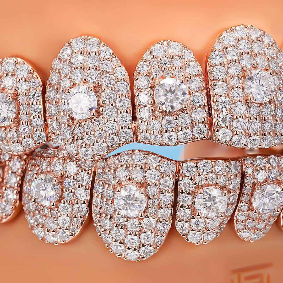 16 Pointer Stone On Center Moissanite Diamond Grillz