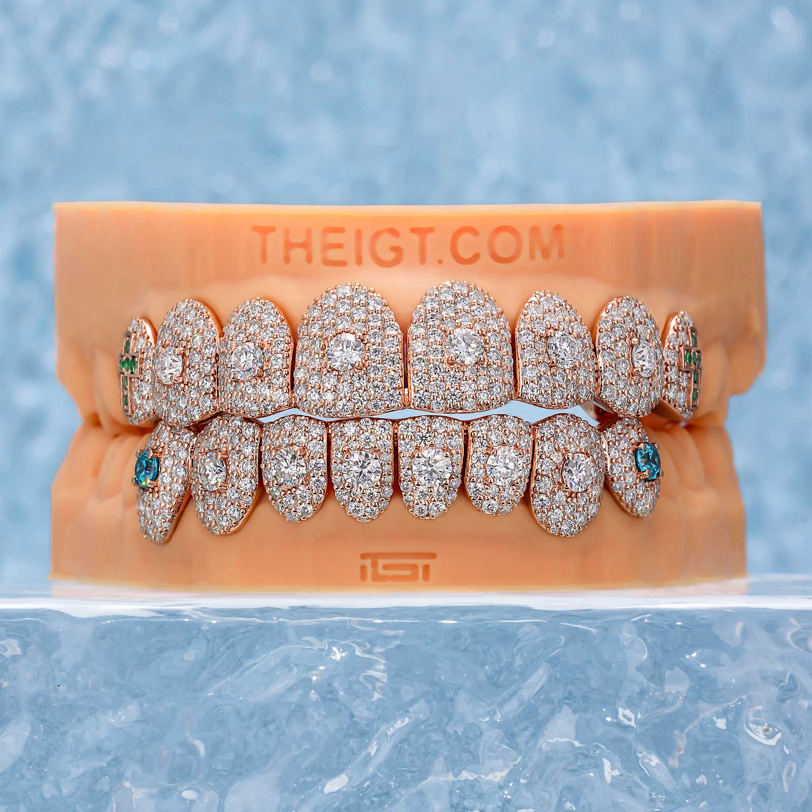 16 Pointer Stone On Center Moissanite Diamond Grillz