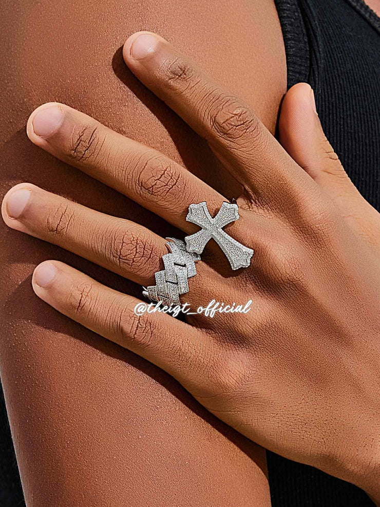 S925 Moissanite Fleuree Cross Ring