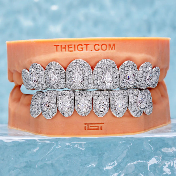 35 Pointer Pear Cut Moissanite On Center Diamond Grillz