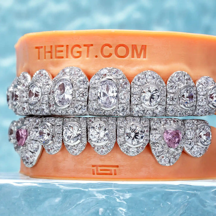 Honeymoon Set Oval Cut & Pink Heart Diamond On Fang