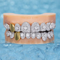 16 Pointer Stone On Center w Gold Fang Grillz
