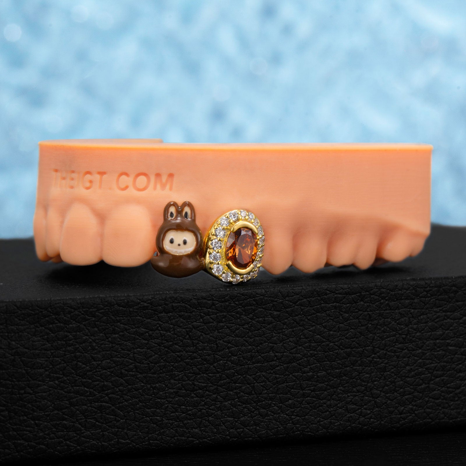 TOP DOUBLE CAP GRILLZ WITH CUTE DESIGN