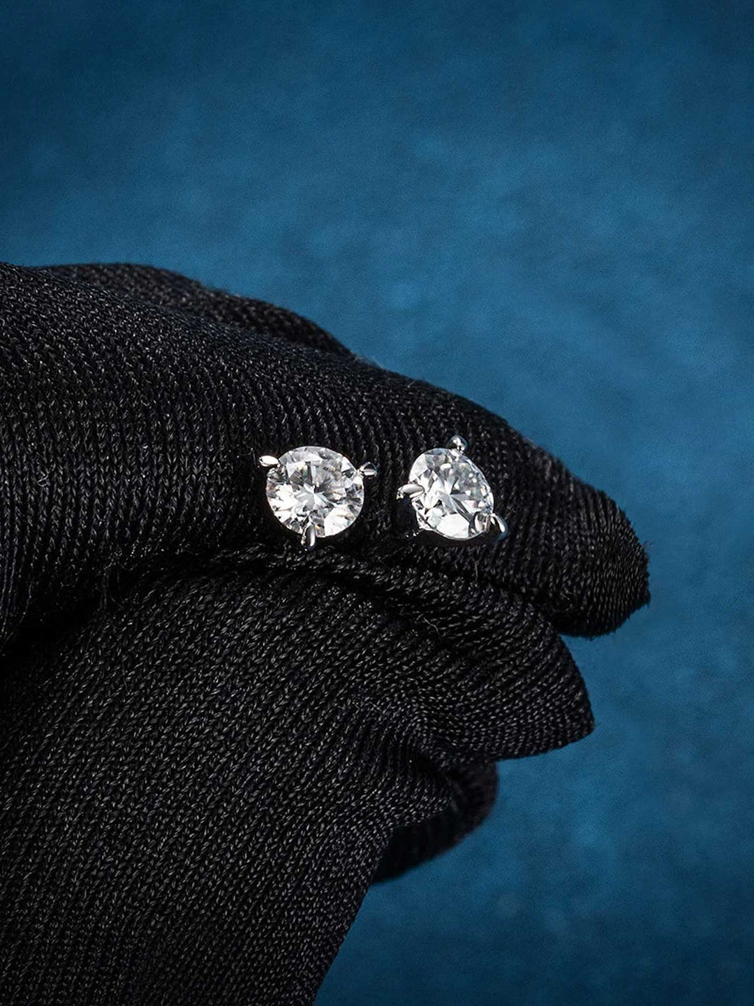 3.5mm Moissanite Micro Nose Stud