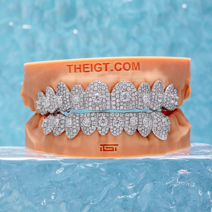 16 Pointer Stone On Center Moissanite Diamond Grillz