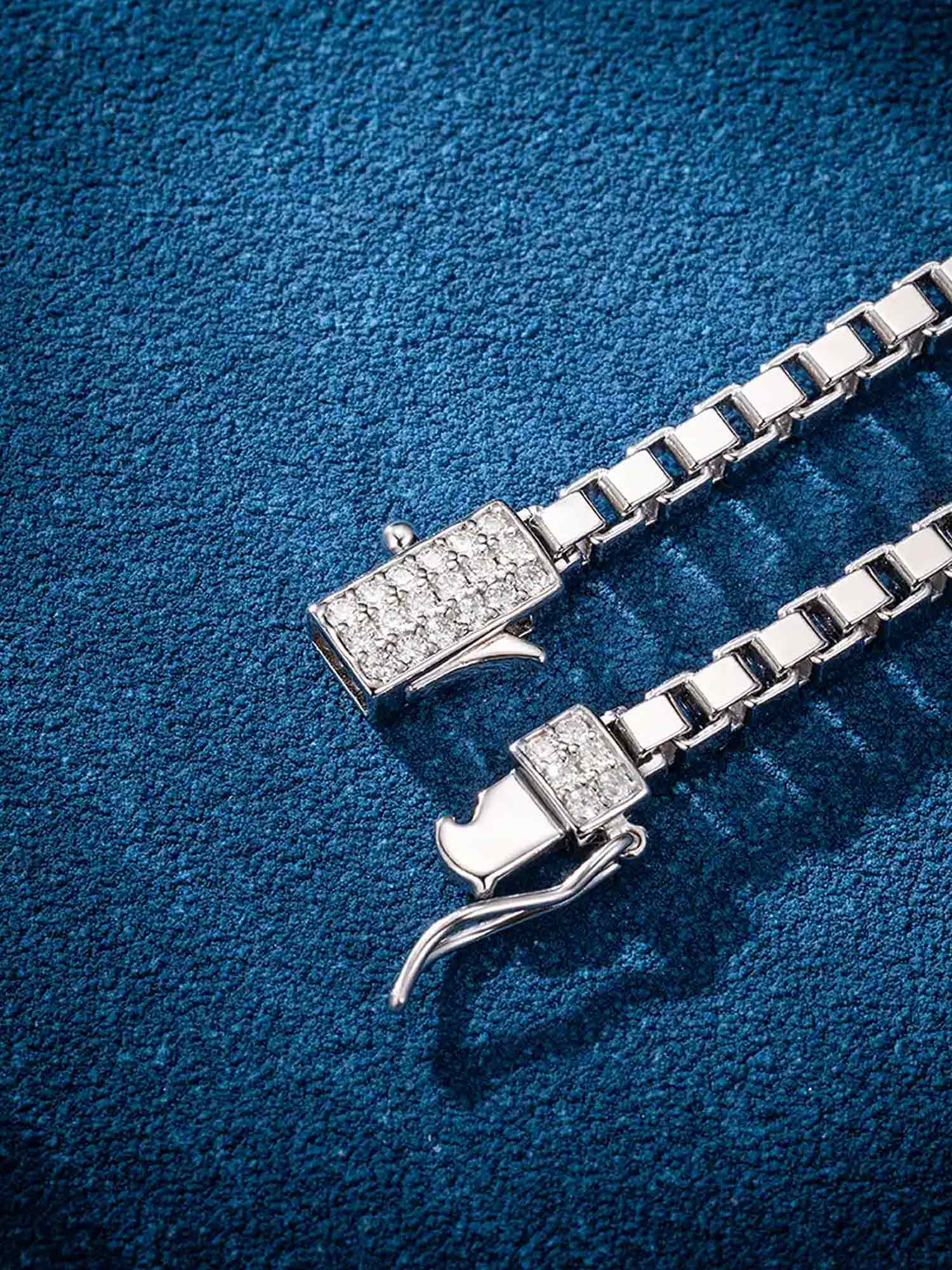 3mm Square Box Bracelet With Moissanite Clasp