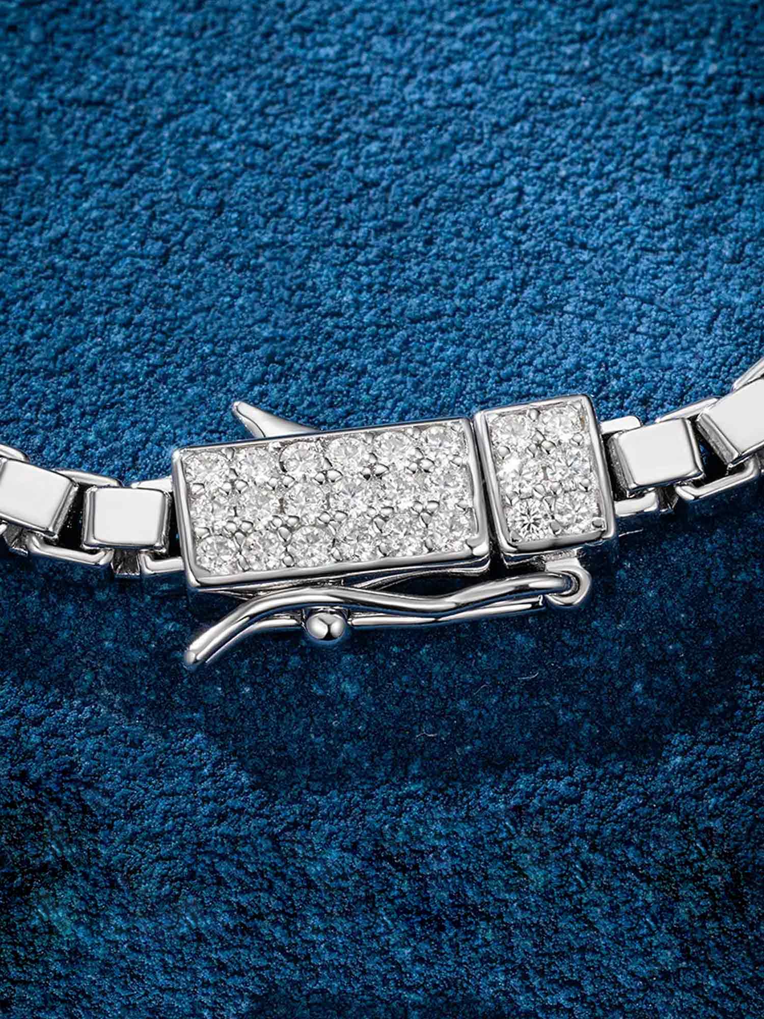 3mm Square Box Bracelet With Moissanite Clasp