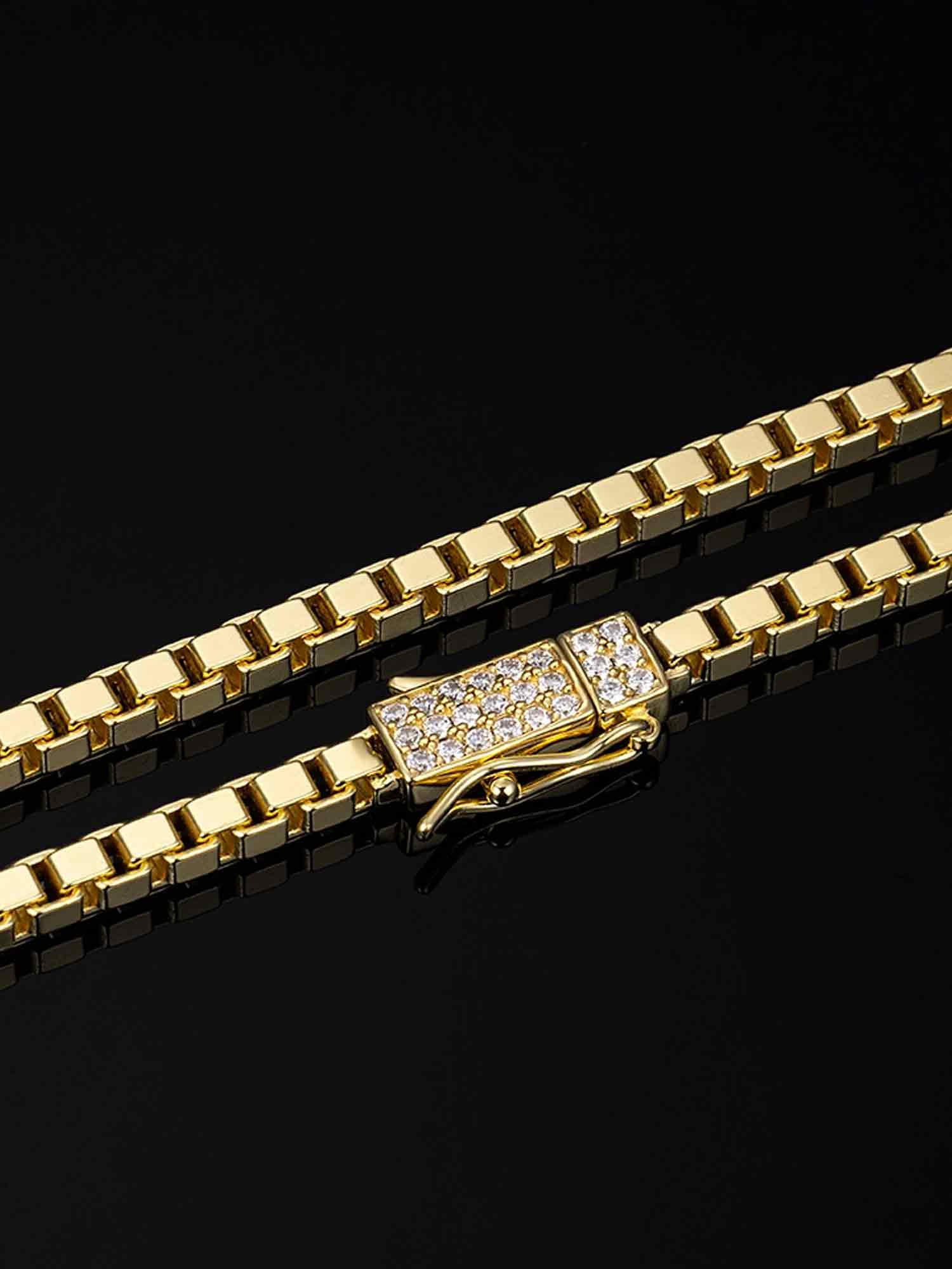 3mm Square Box Bracelet With Moissanite Clasp
