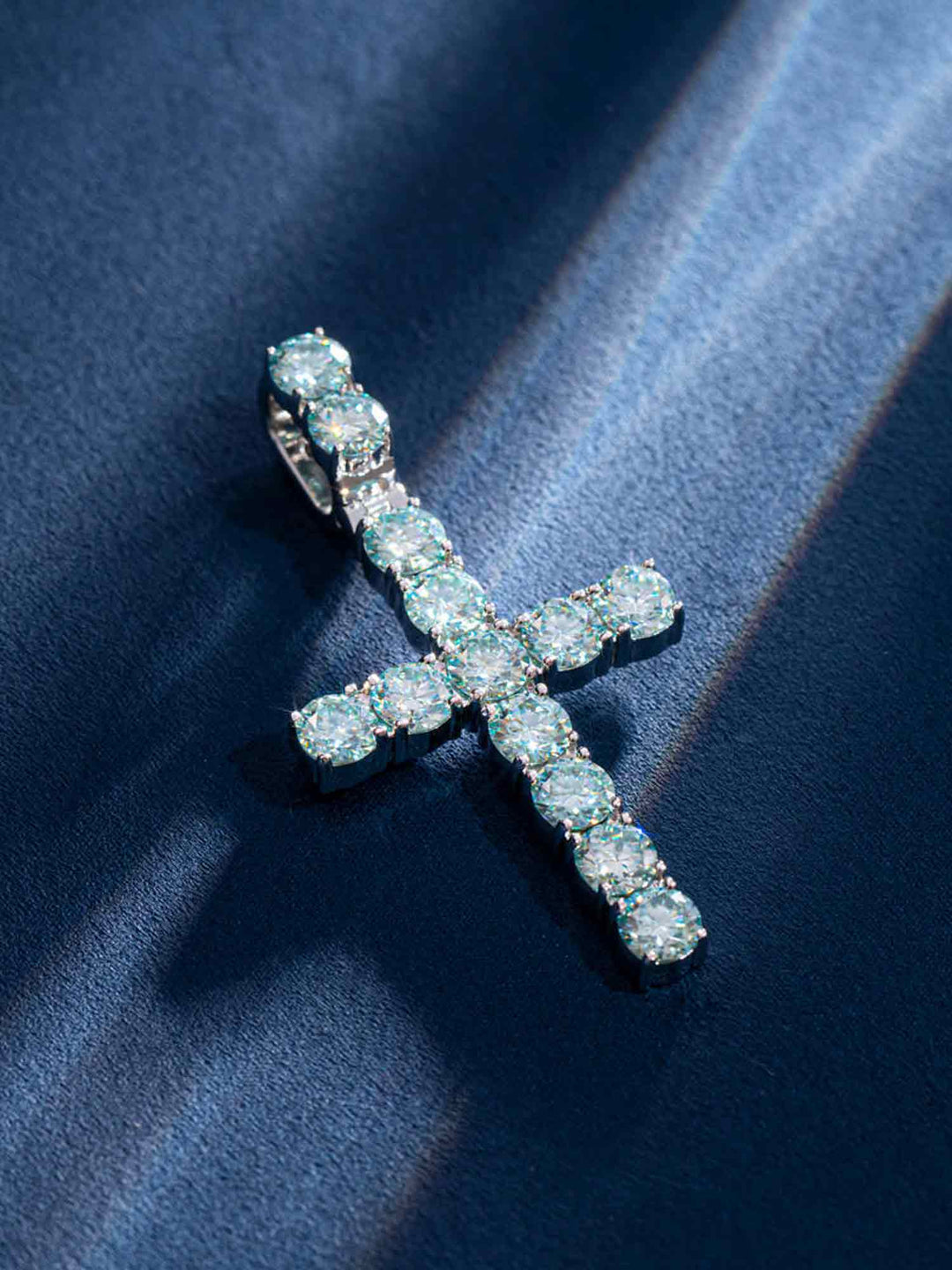 13CT Blue Moissanite Cross Pendant