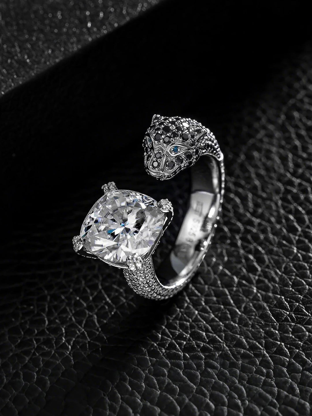 6CT Cushion Cut Moissanite Leopard Head Open Ring