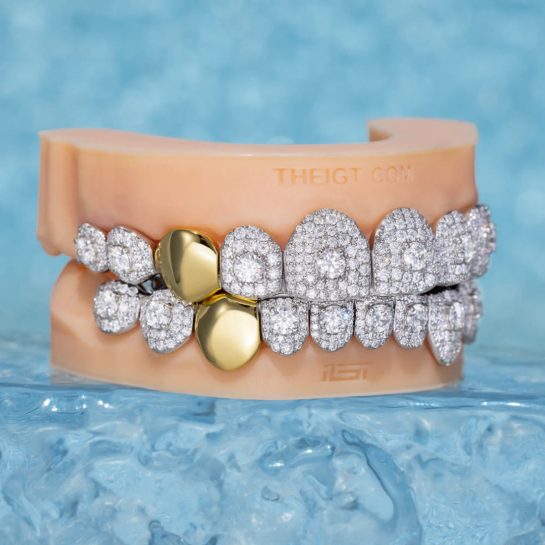 16 Pointer Stone On Center w Gold Fang Grillz
