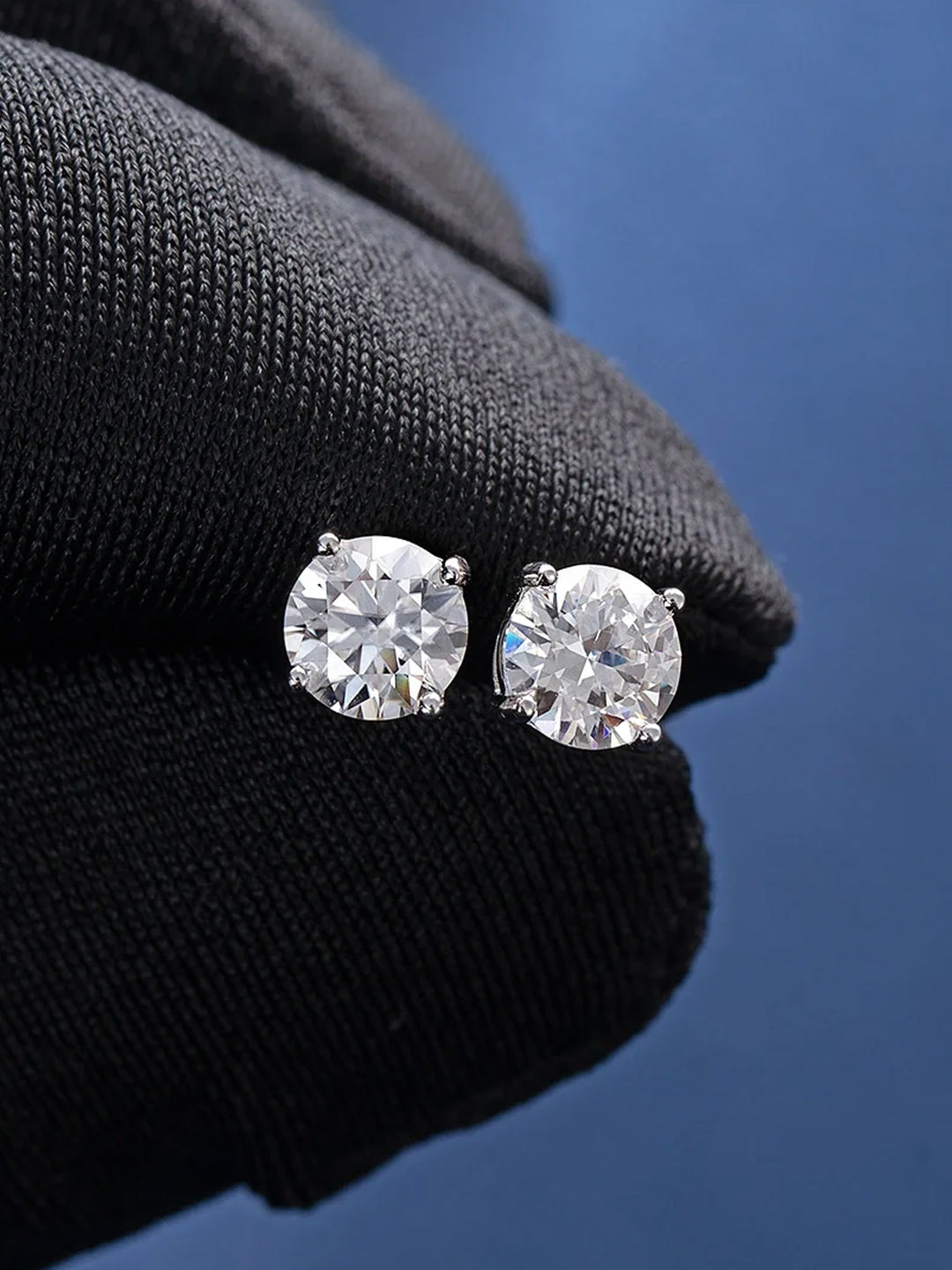 925 Sterling Silver Round Cut Moissanite Earrings-1.00CT Total