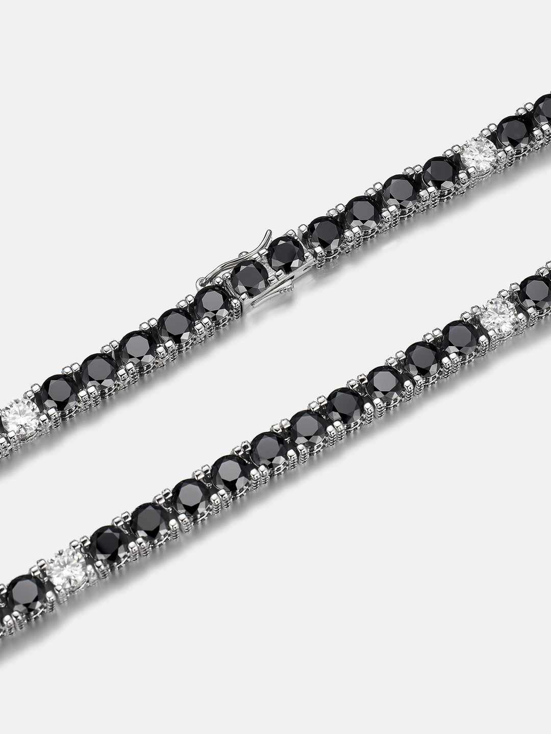 5mm 3-Sided Iced Black & White Moissanite Tennis Chain