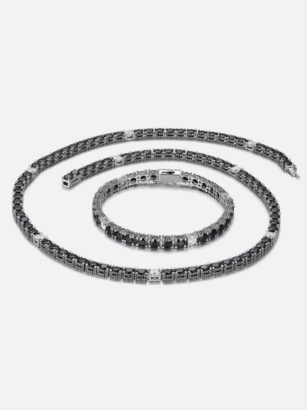 5mm 3-Sided Iced Black & White Moissanite Tennis Chain