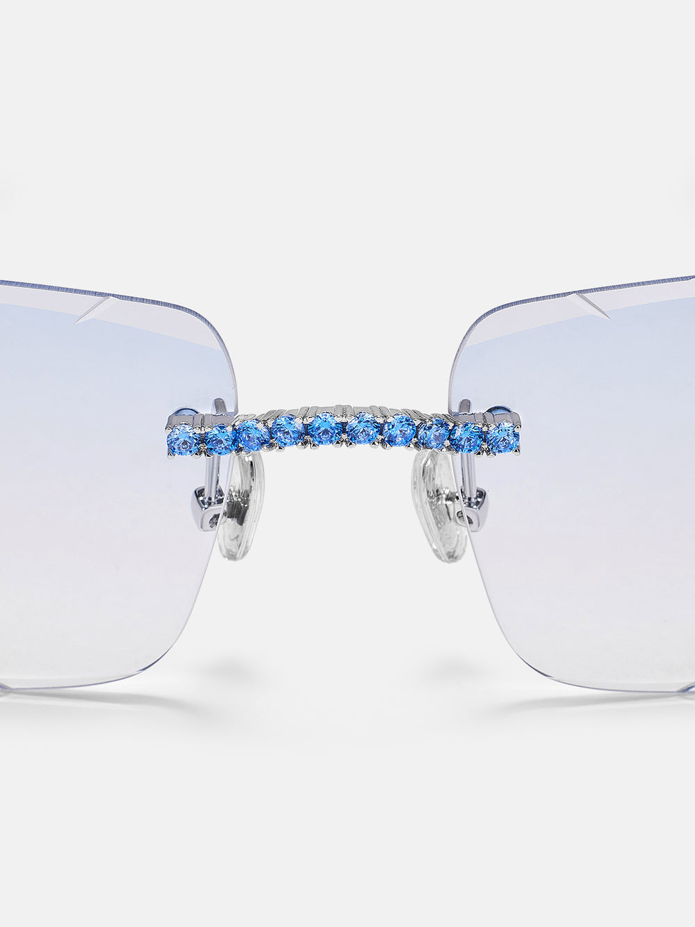 Blue Gem Classic C Sunglasses In White Gold