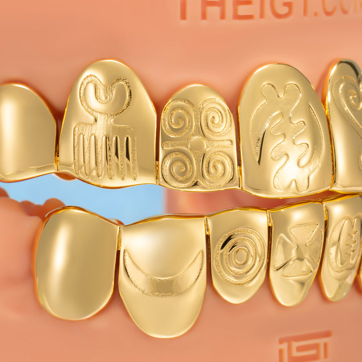 Custom Polished Gold Pattern Grillz