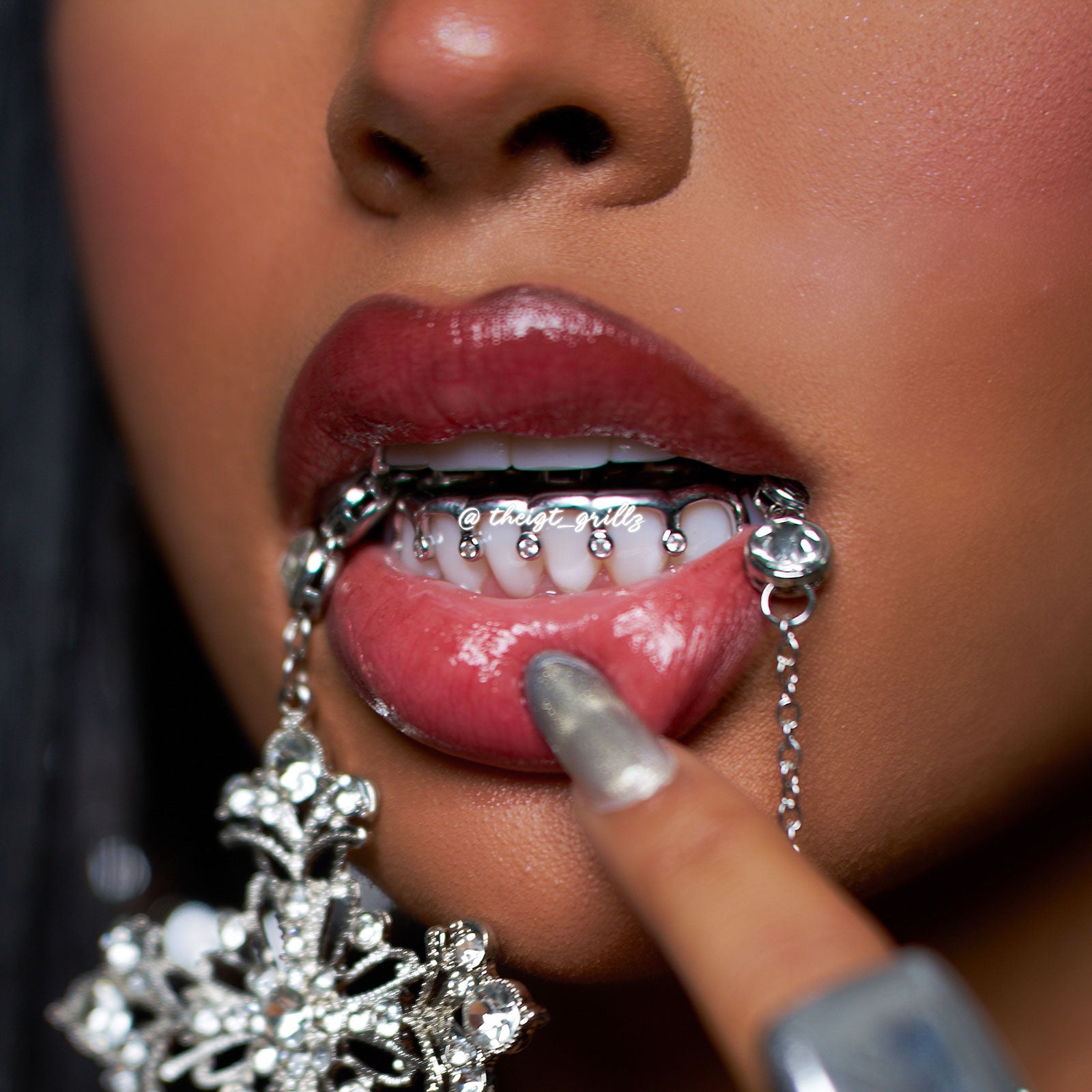 Diamond Heart & Wave Style Grillz