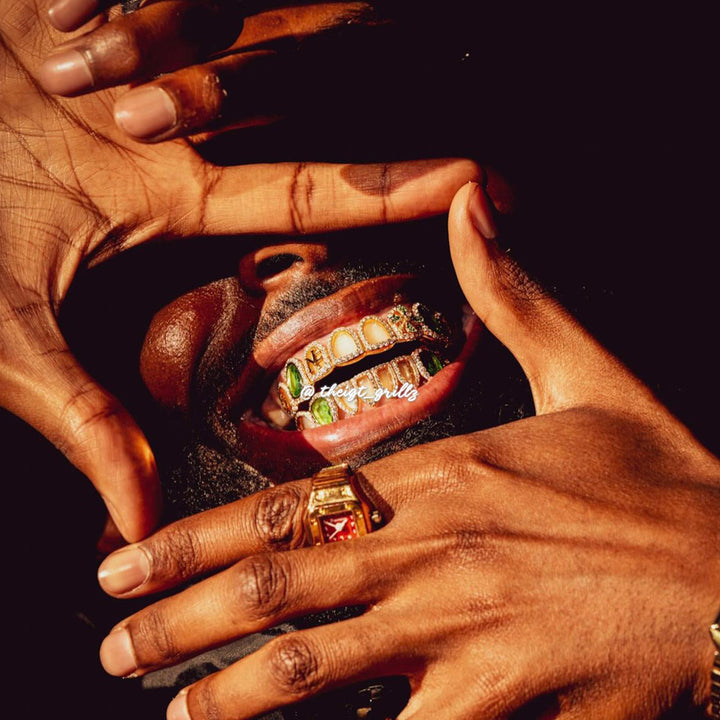 Emerald Flower Open-Face Signature Grillz