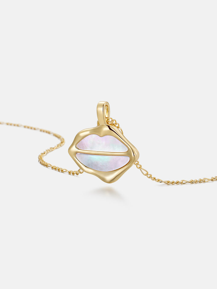 Fluid White Fritillaria Lip Necklace
