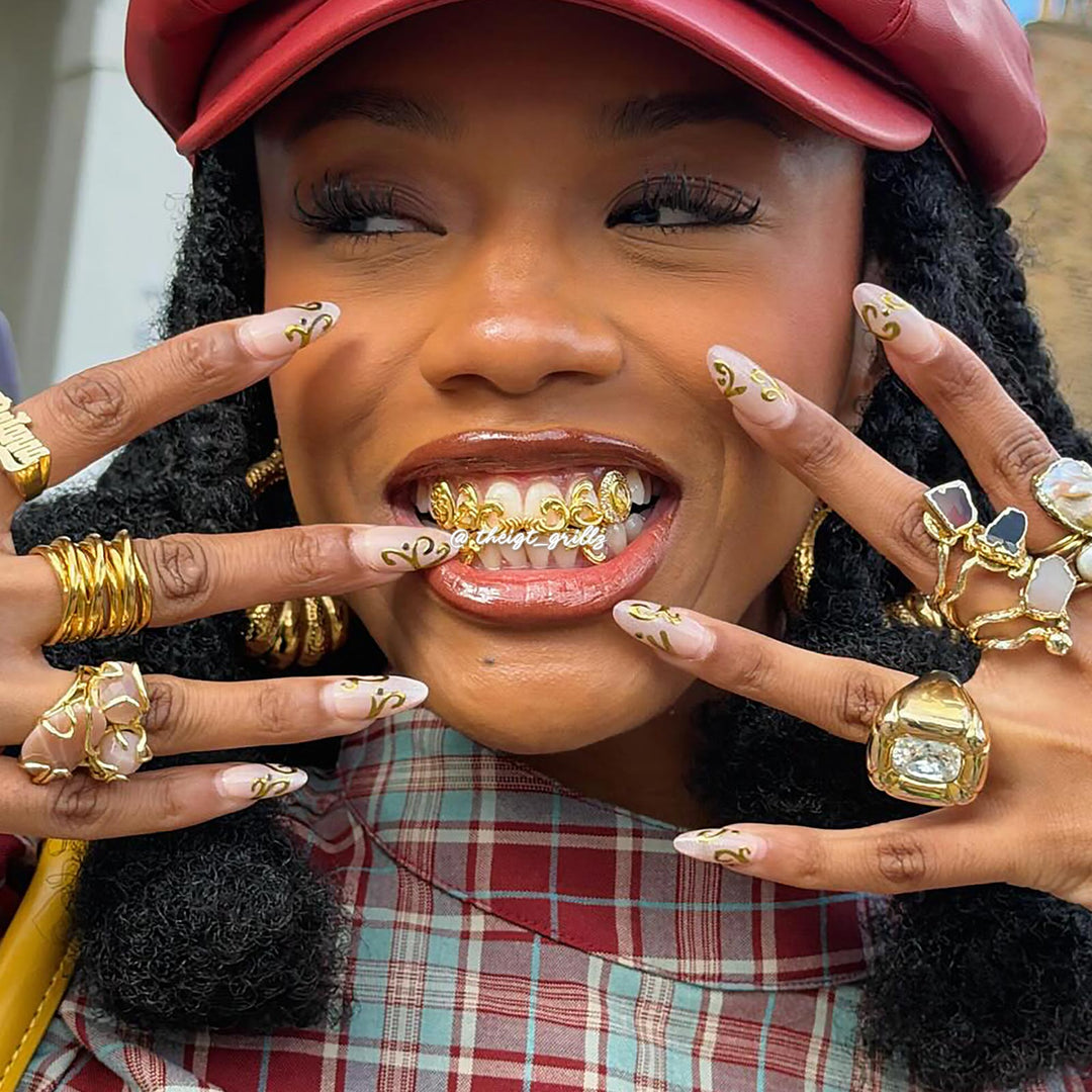Gold Hollow Clover Grillz