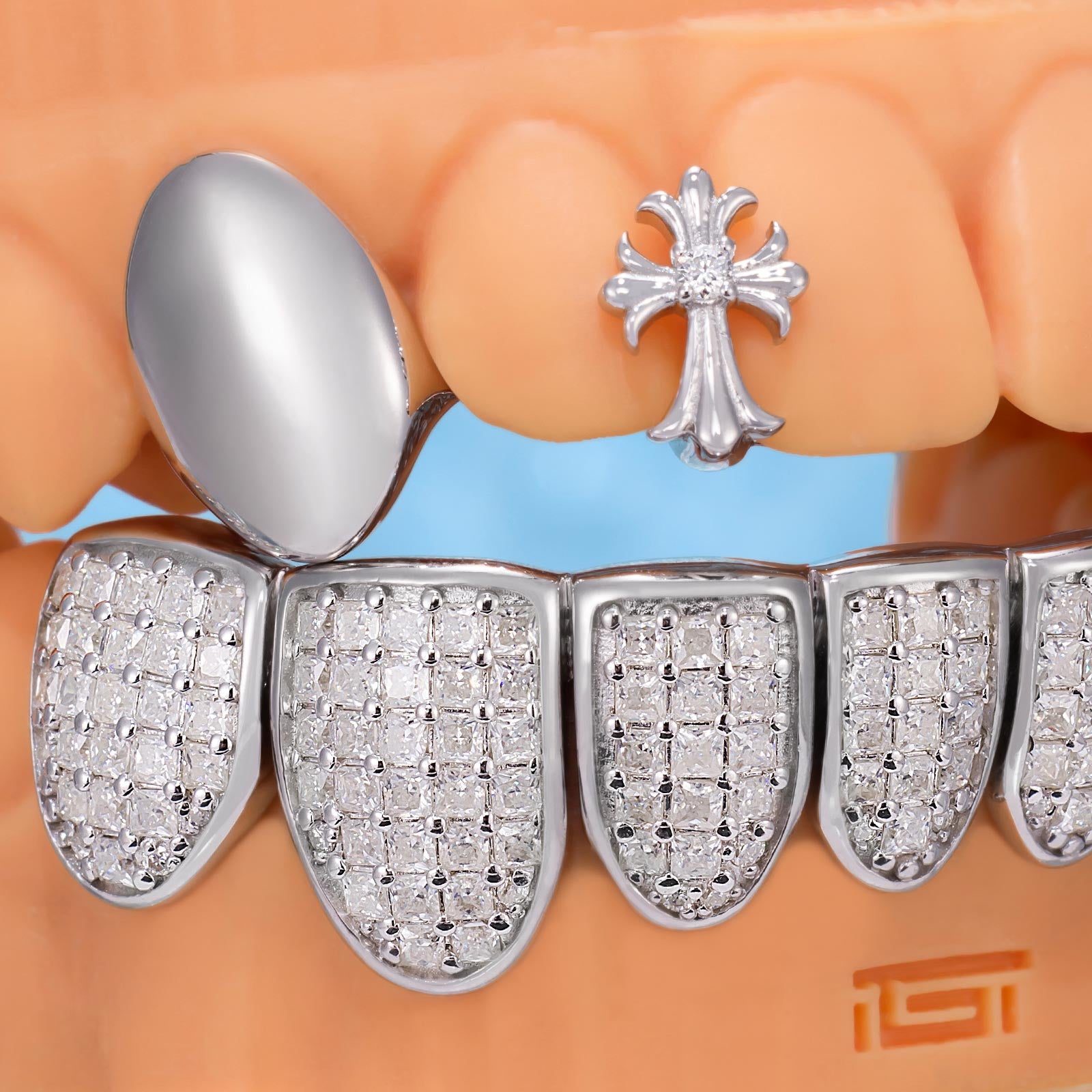 Gothic Cross & Full lce Grillz – ICEGIANT