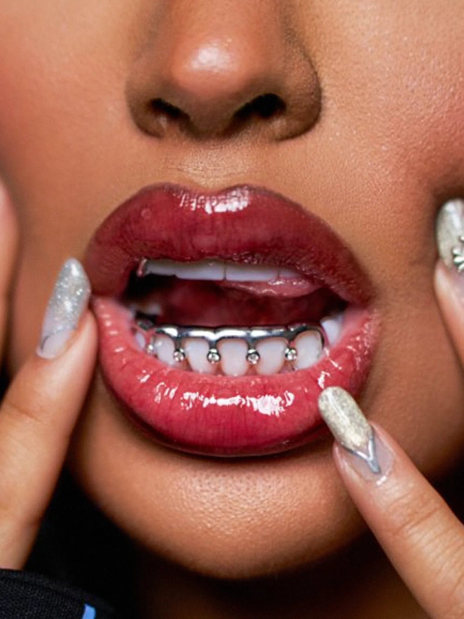 DIAMOND HEART & WAVE STYLE GRILLZ