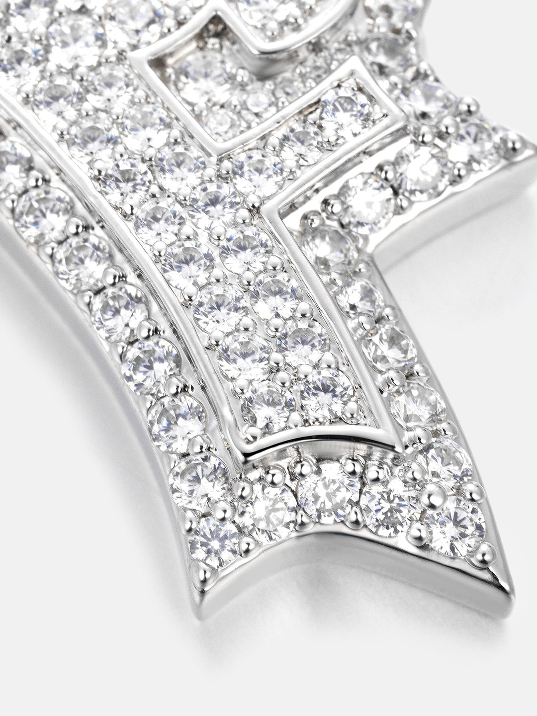 Iced Back Layer F Moissanite Pendant
