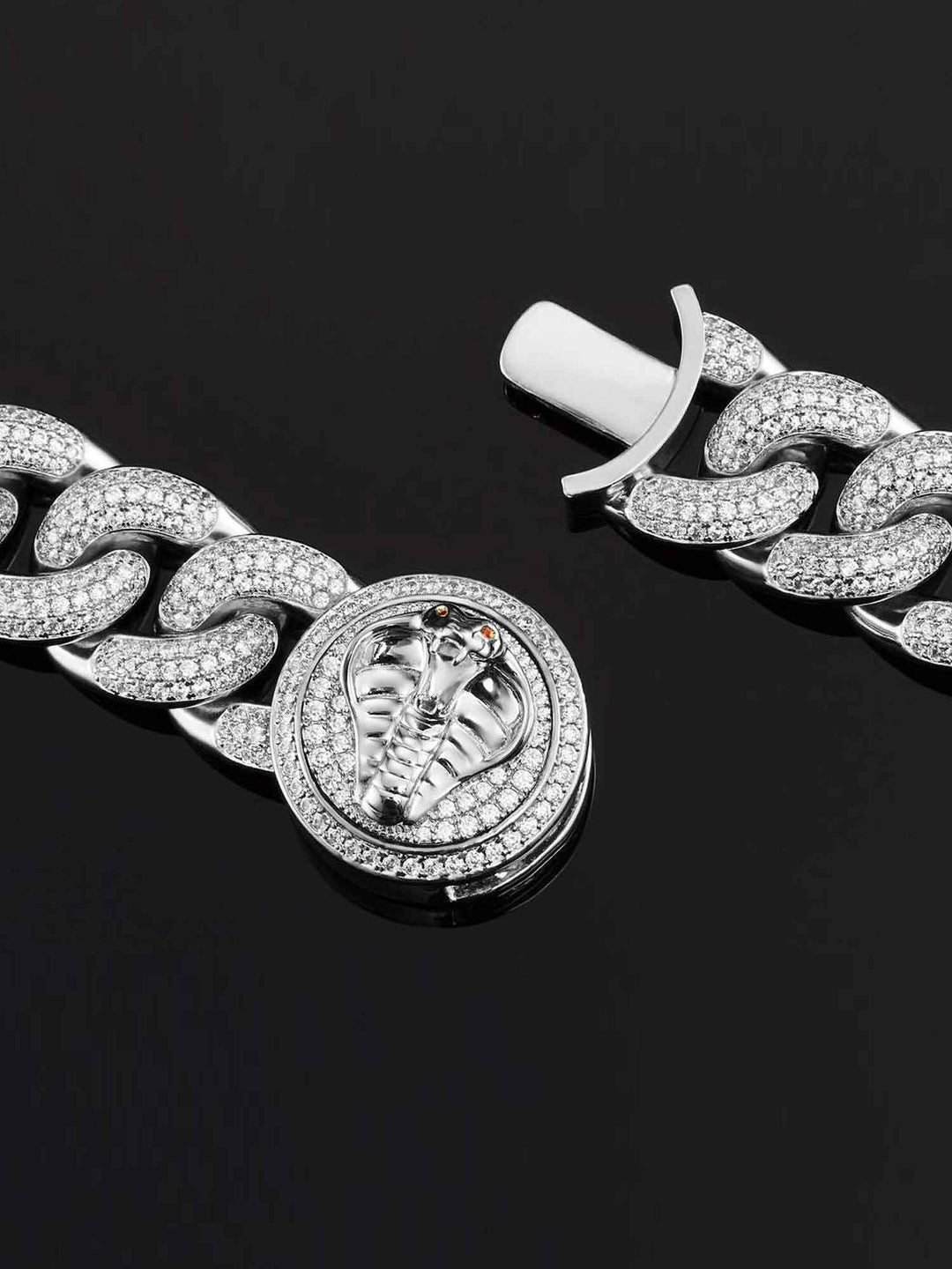 19mm Cuban Link Bracelet in White Gold