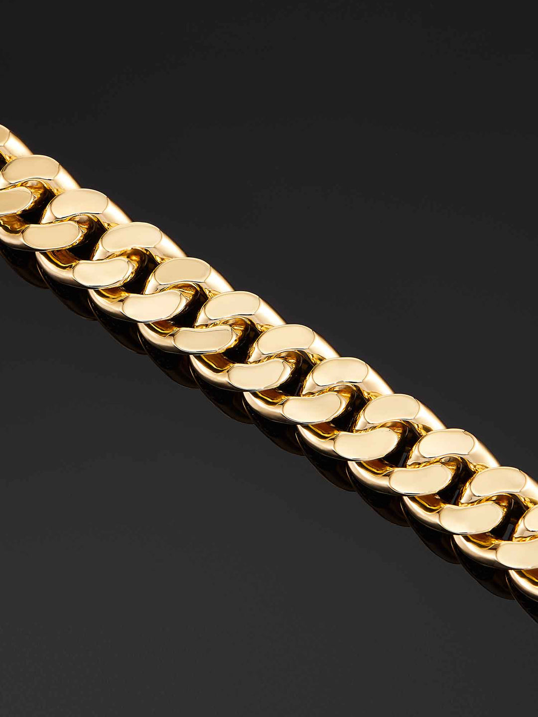 19mm Cuban Link Bracelet in Yellow Gold
