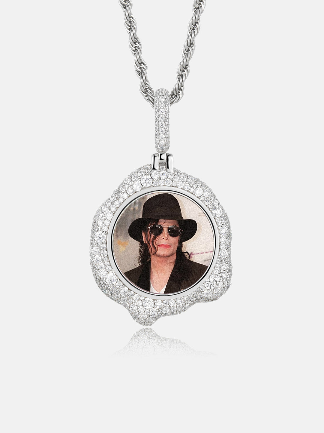 "Melting Liquid" Moissanite Custom Photo Pendant