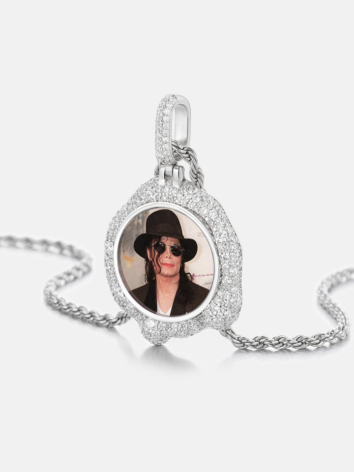 "Melting Liquid" Moissanite Custom Photo Pendant