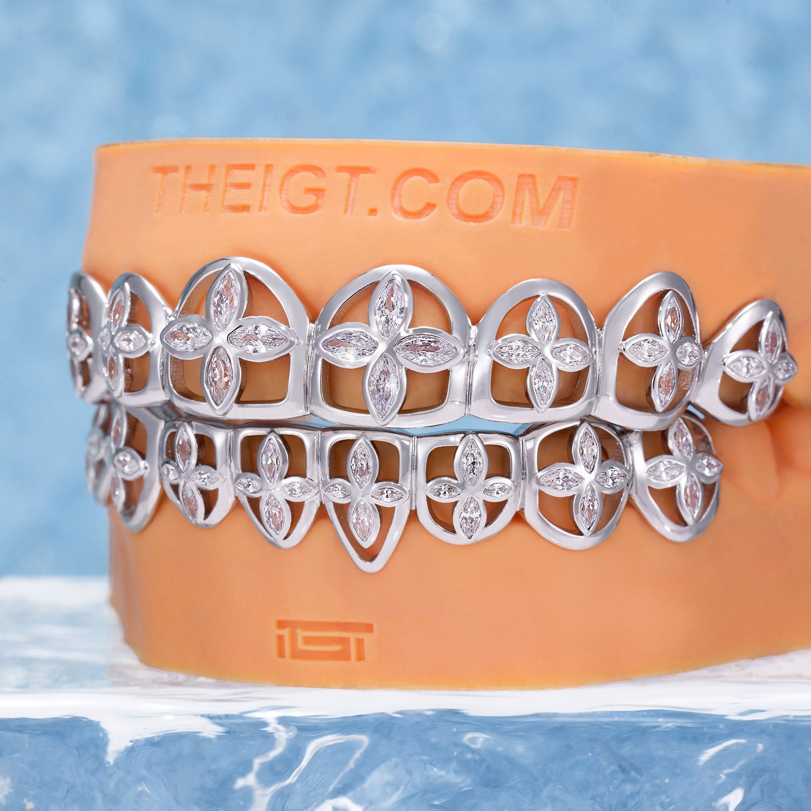 Monogram Clover Cut-Out Grillz