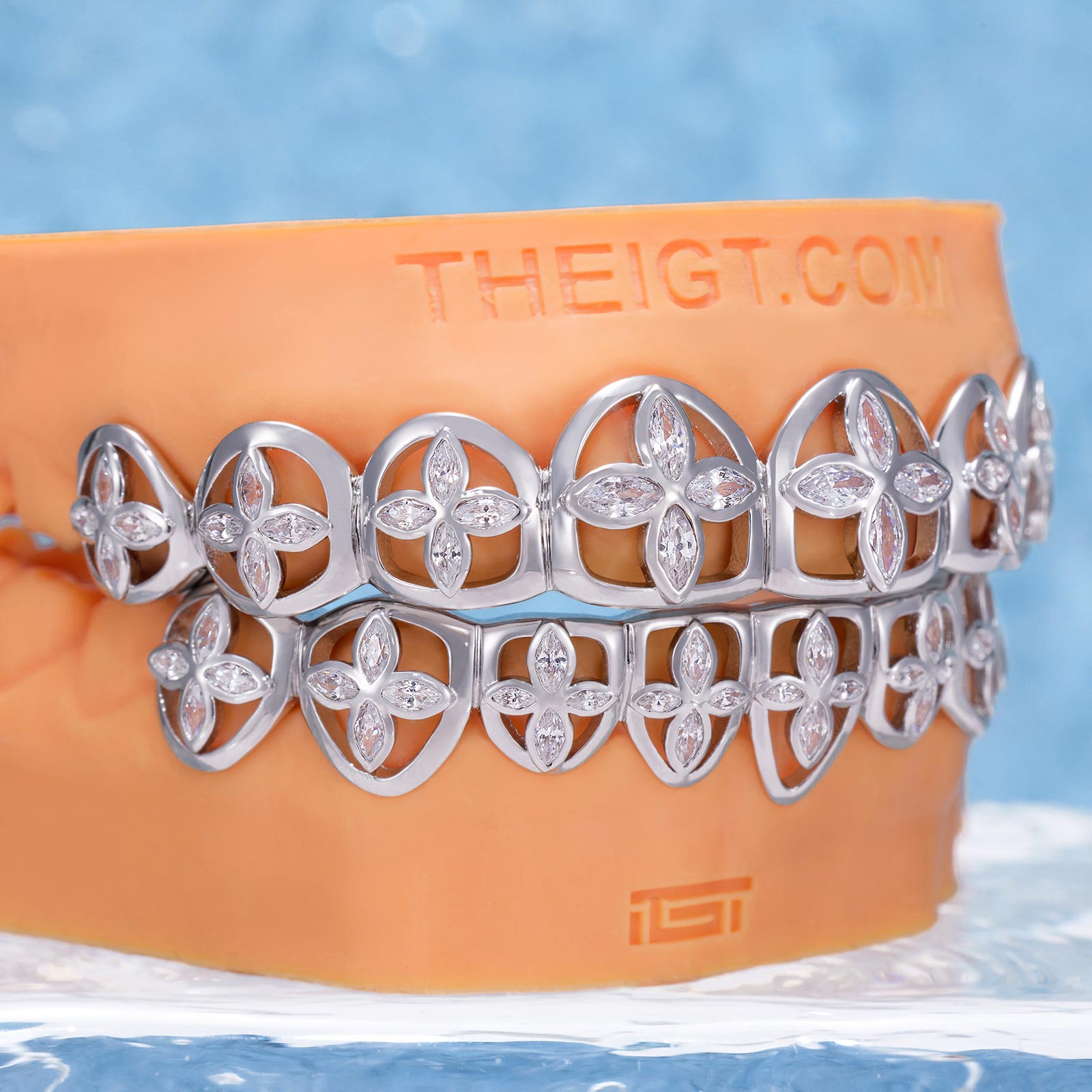 Monogram Clover Cut-Out Grillz