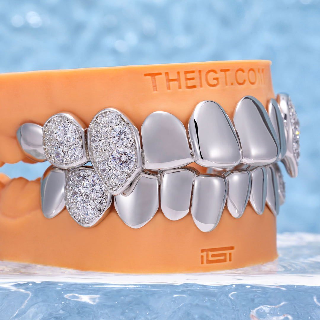 Mosaic Set Diamond On Fang Grillz