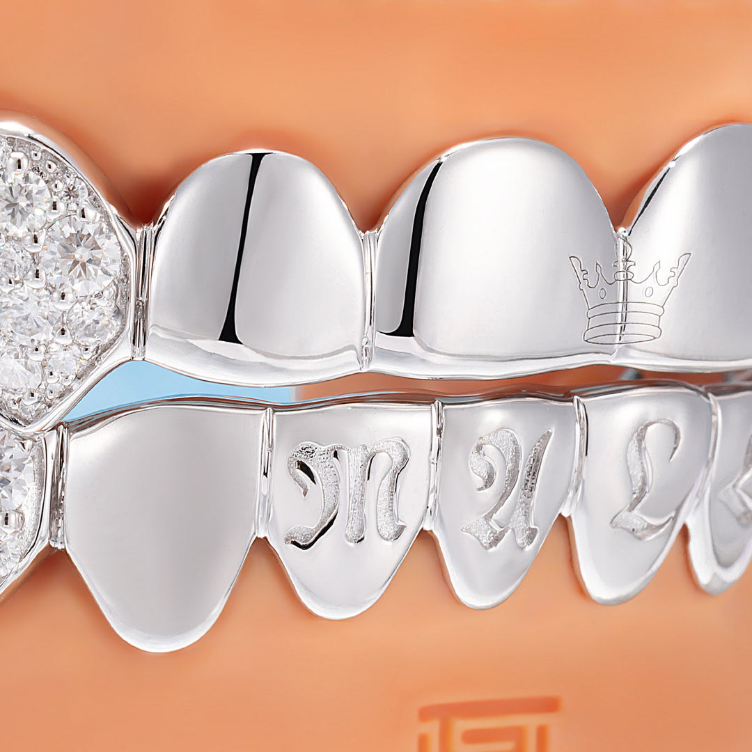 Mosaic Set Diamond On Fang Grillz