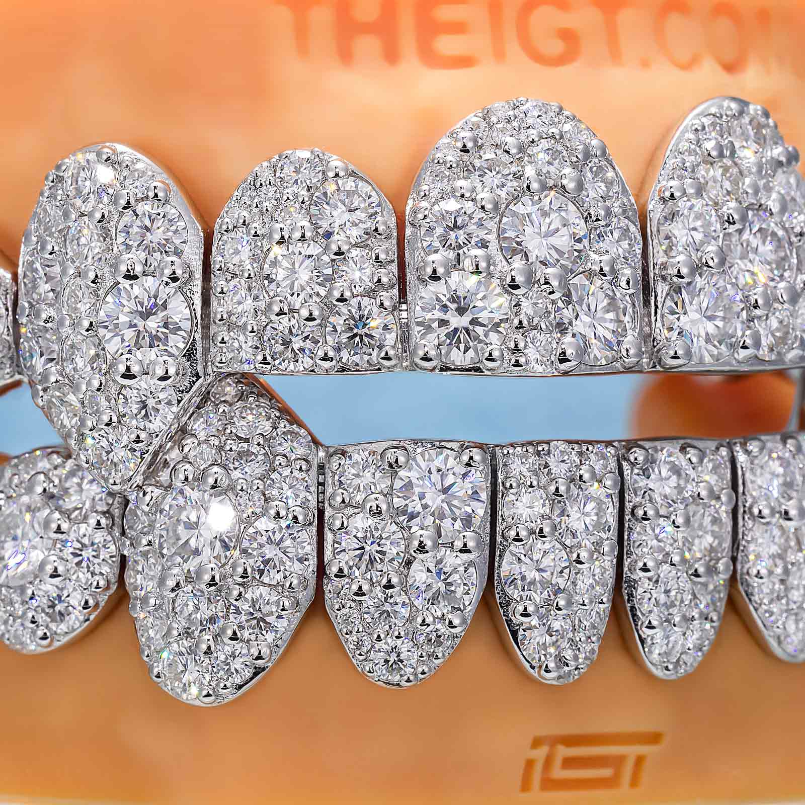 Mosaic/Snow Set Moissanite Diamond Grillz