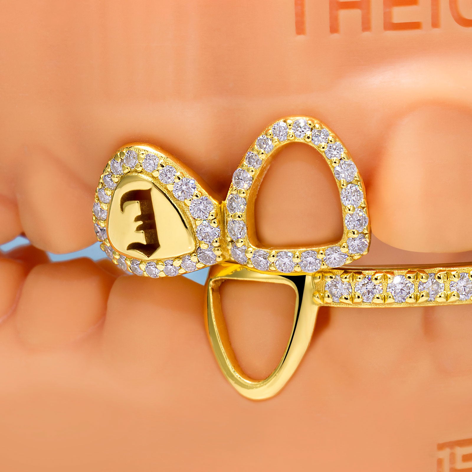 Top 4 Open Face With Bottom Bar Grillz