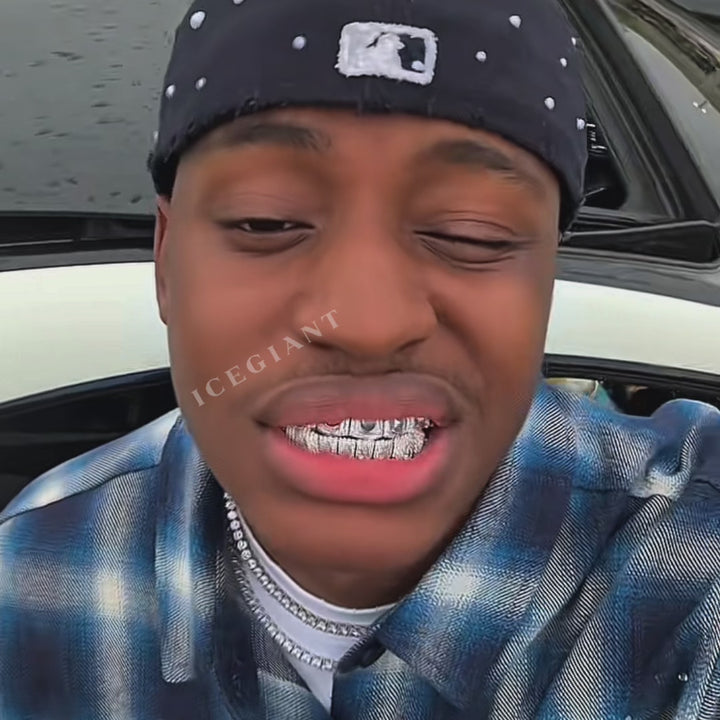 35 Pointer Pear Cut Moissanite On Center Diamond Grillz