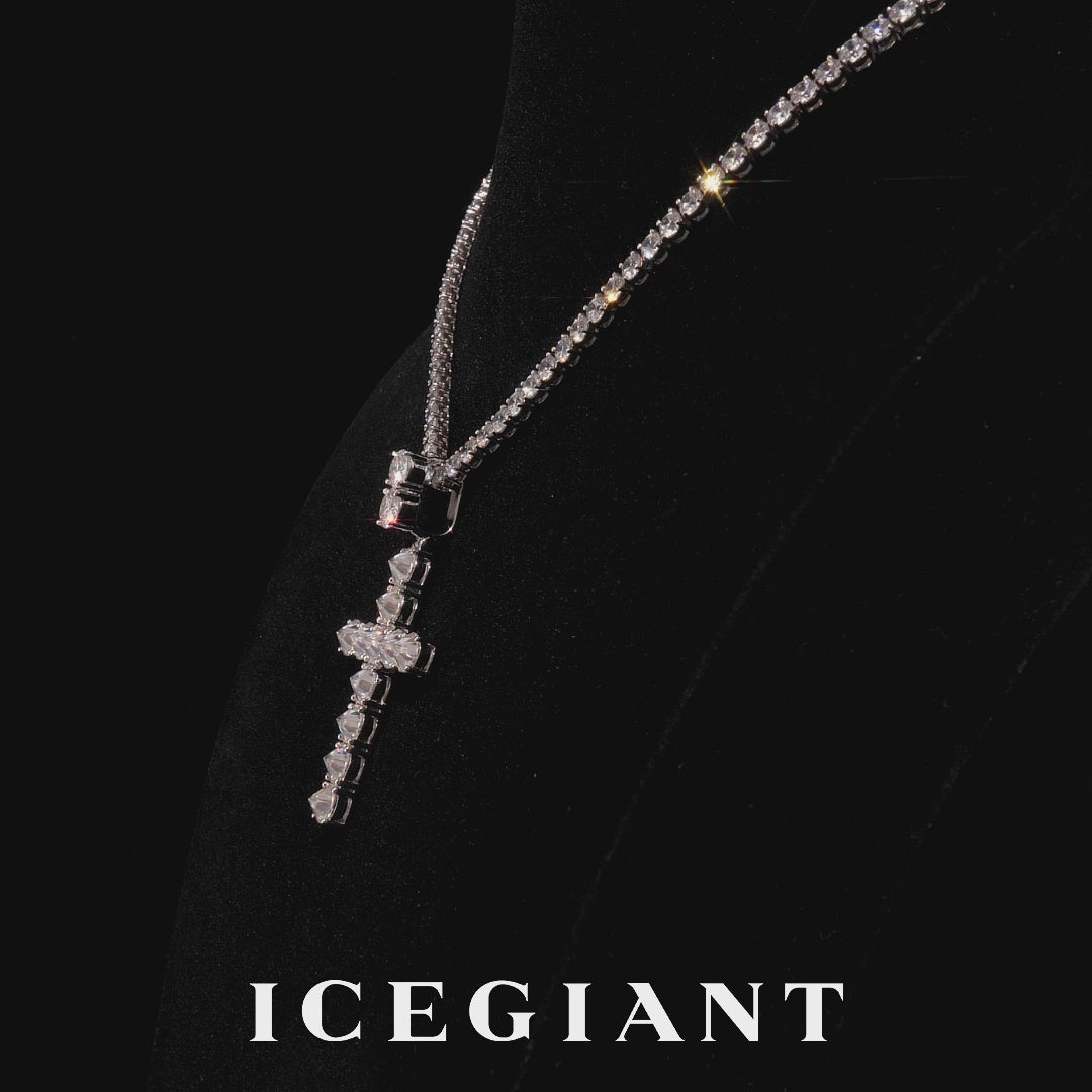 13CT Reverse Set Moissanite Cross Pendant