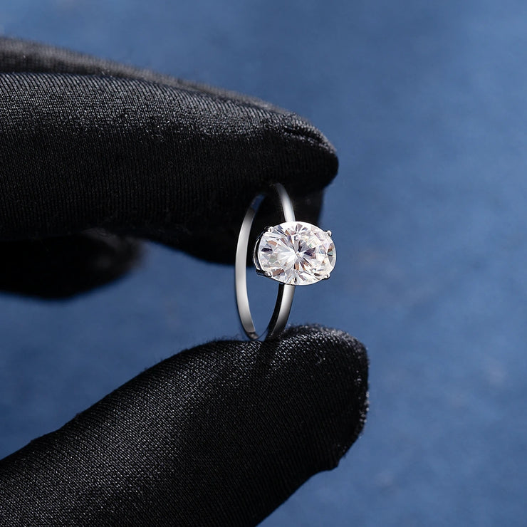 2CTW Moissanite Oval Cut Engagement Ring