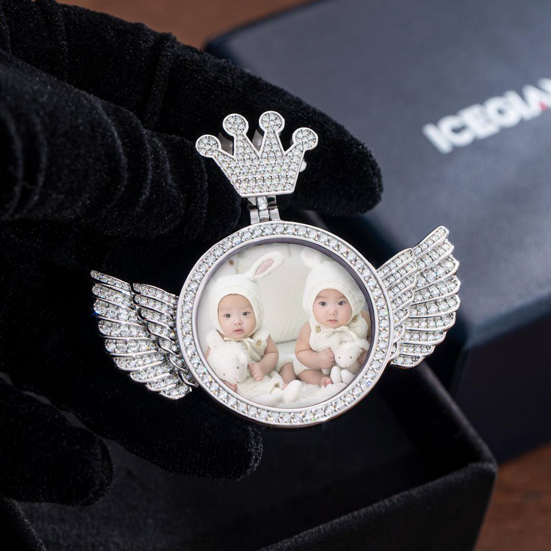 S925 Custom Photo Pendant With Wings