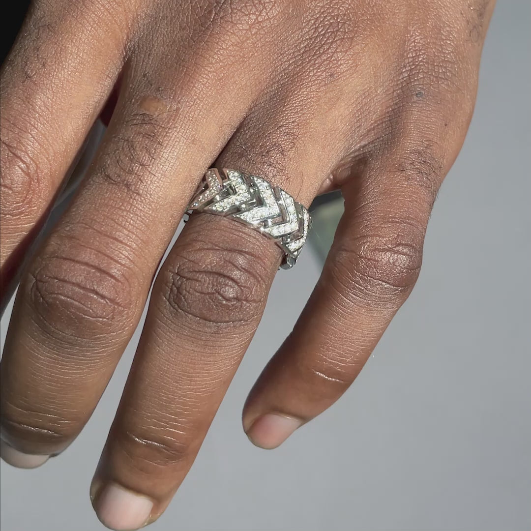 S925 Moissanite Loop Arrow Ring
