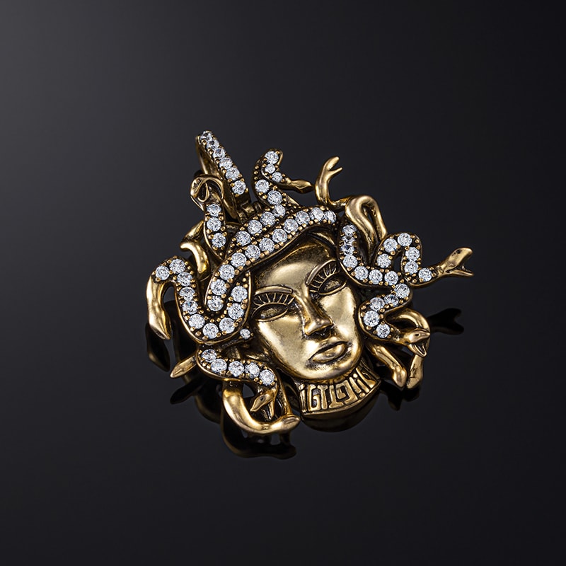 Medusa Pendant in Yellow Gold