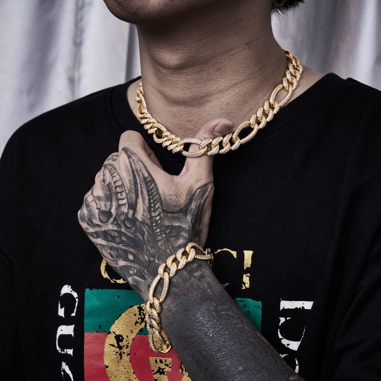 15mm Figaro Link Chain in Yellow Gold