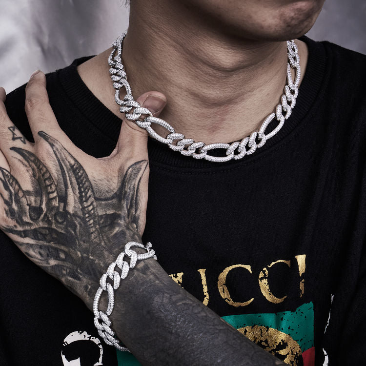 15mm Figaro Link Chain in White Gold